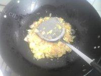健康美食之洋葱炒鸡蛋做法图解8)