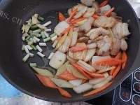 好吃的干锅年糕肉片做法图解9)