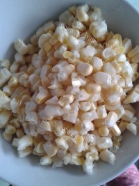 美味的番茄玉米粒做法图解2)