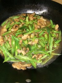 美味的豆角焖面做法图解8)