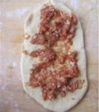 自制肉末烧饼做法图解9)