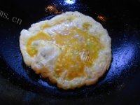 家常菜葱花炒鸡蛋做法图解6)
