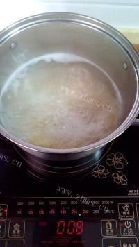 美味的烤鸡肉意面沙拉做法图解6)