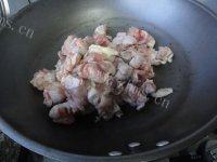 美美厨房之小鸡炖蘑菇做法图解2)