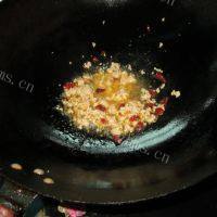 家常菜肉末金针菇做法图解8)