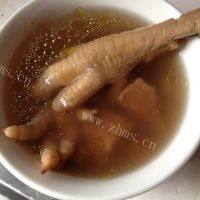 美味的花生眉豆鸡脚汤