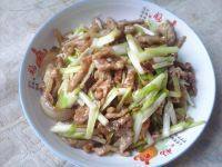 美美厨房之韭黄炒肉丝