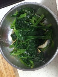 唇齿留香的凉拌菠菜做法图解7)