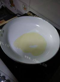 自己做的香菜鸡蛋饼做法图解7)