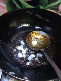 色泽鲜亮的红烧牛肉面做法图解7)
