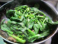 菜心炒肉片做法图解8)