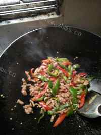 简单版土豆丝炒肉做法图解4)