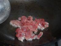 口感好的茭白炒肉丝做法图解3)