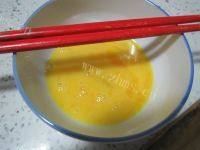诱人蘑菇鸡蛋汤做法图解7)