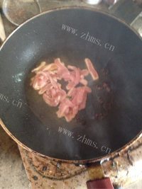 香喷喷的芹菜木耳炒肉丝做法图解4)