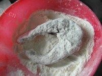 好吃的五香焖鱼做法图解4)