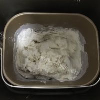 美味的油渣葱花烤包子做法图解1)