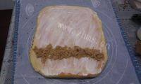 味道不错的肉松卷做法图解15)