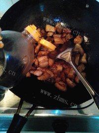 家常菜红烧肉烧土豆做法图解10)