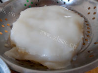 色泽鲜亮的自制凉皮做法图解17)