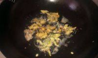 可口的酥香花椒芽做法图解4)