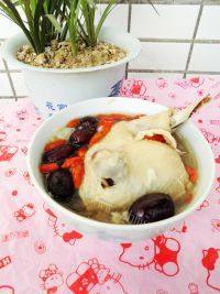 美味的红枣鸡汤