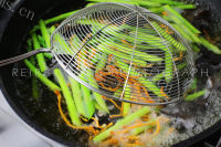 爽口的虫草花芦笋炒虾仁做法图解4)
