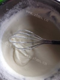 美味的草莓慕斯蛋糕做法图解4)