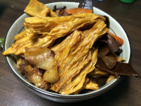 家常菜腐竹炒木耳