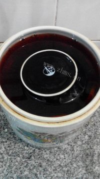 美味的五香咸鸡蛋做法图解5)
