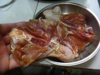 味道不错的香菇蒸鸡腿做法图解3)
