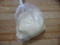 香甜的椰子奶油球做法图解9)
