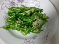 家常菜青椒炒绿豆芽做法图解2)