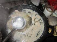 美味的猪肝瘦肉汤做法图解6)
