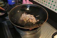 家常菜香菇肉末烧豆腐做法图解3)