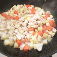 好吃的咖喱鸡肉派做法图解6)