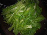 好吃的虾皮油麦菜做法图解3)