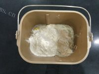 自制西瓜吐司做法图解1)