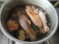美味佳肴般的葱油白切鸡做法图解3)