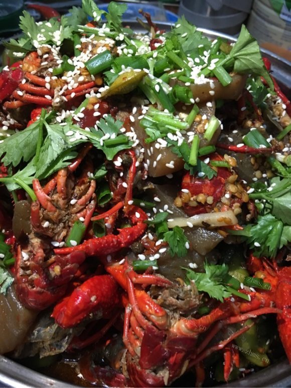 美味营养的麻辣小龙虾