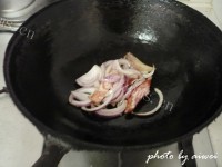 美味的泡菜锅做法图解3)