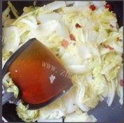 酸辣大白菜做法图解4)