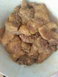 美味的粉蒸肉做法图解5)