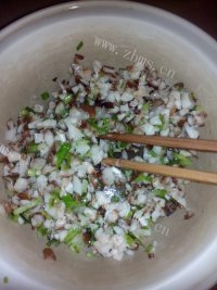 美味的香菇肉包做法图解7)
