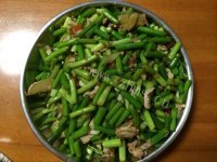 家常菜蒜薹炒肉