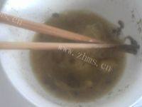 鲜香的鸡蛋煎馒头片做法图解3)