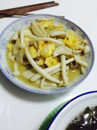 鸡蛋炒双菇做法图解9)