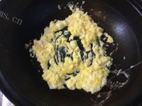家常菜丝瓜炒蛋做法图解2)