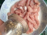 香酥里脊肉做法图解3)