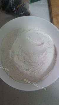 芳香四溢的鸡蛋饼做法图解2)
